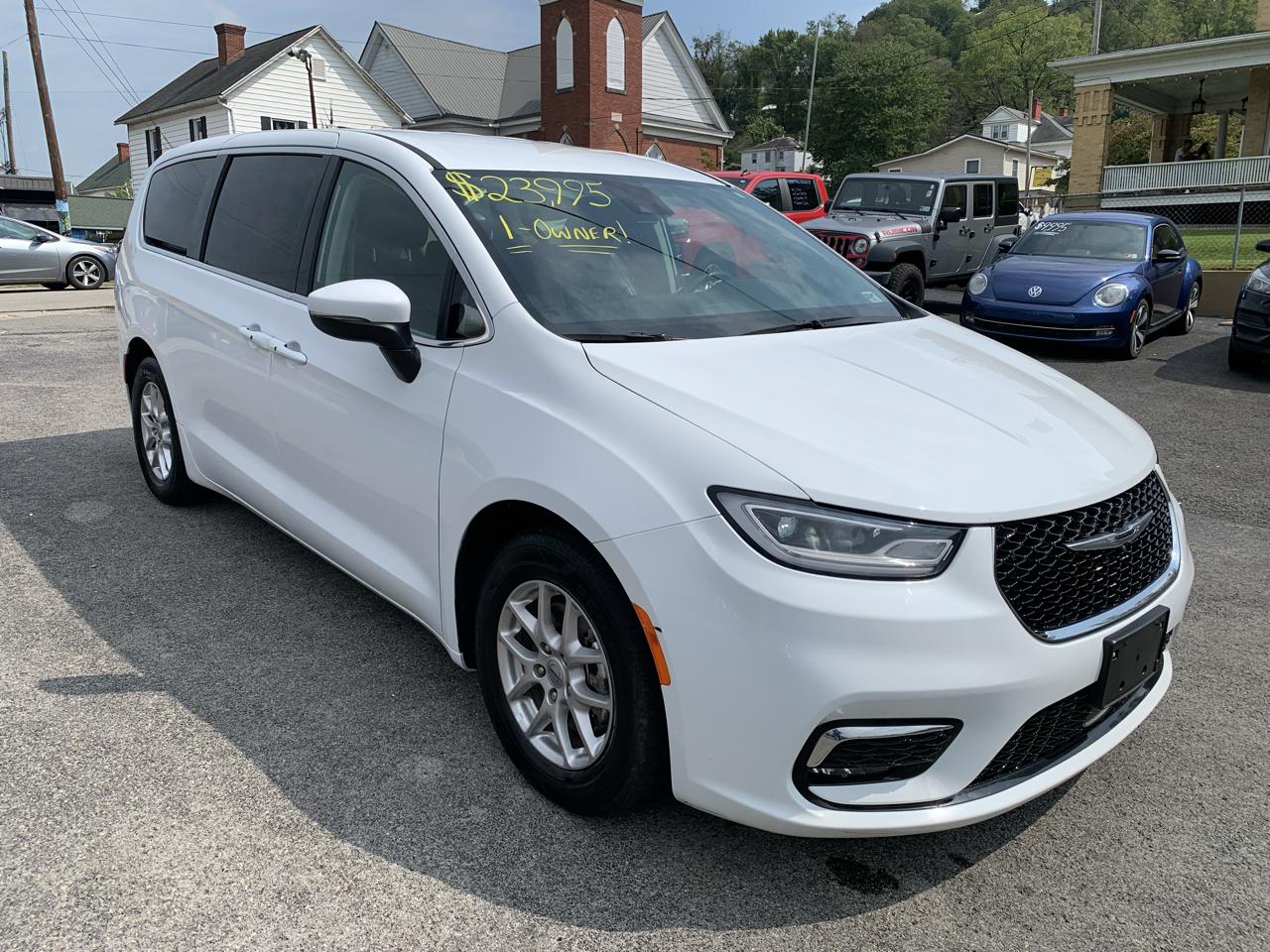Chrysler Pacifica Touring L 2023