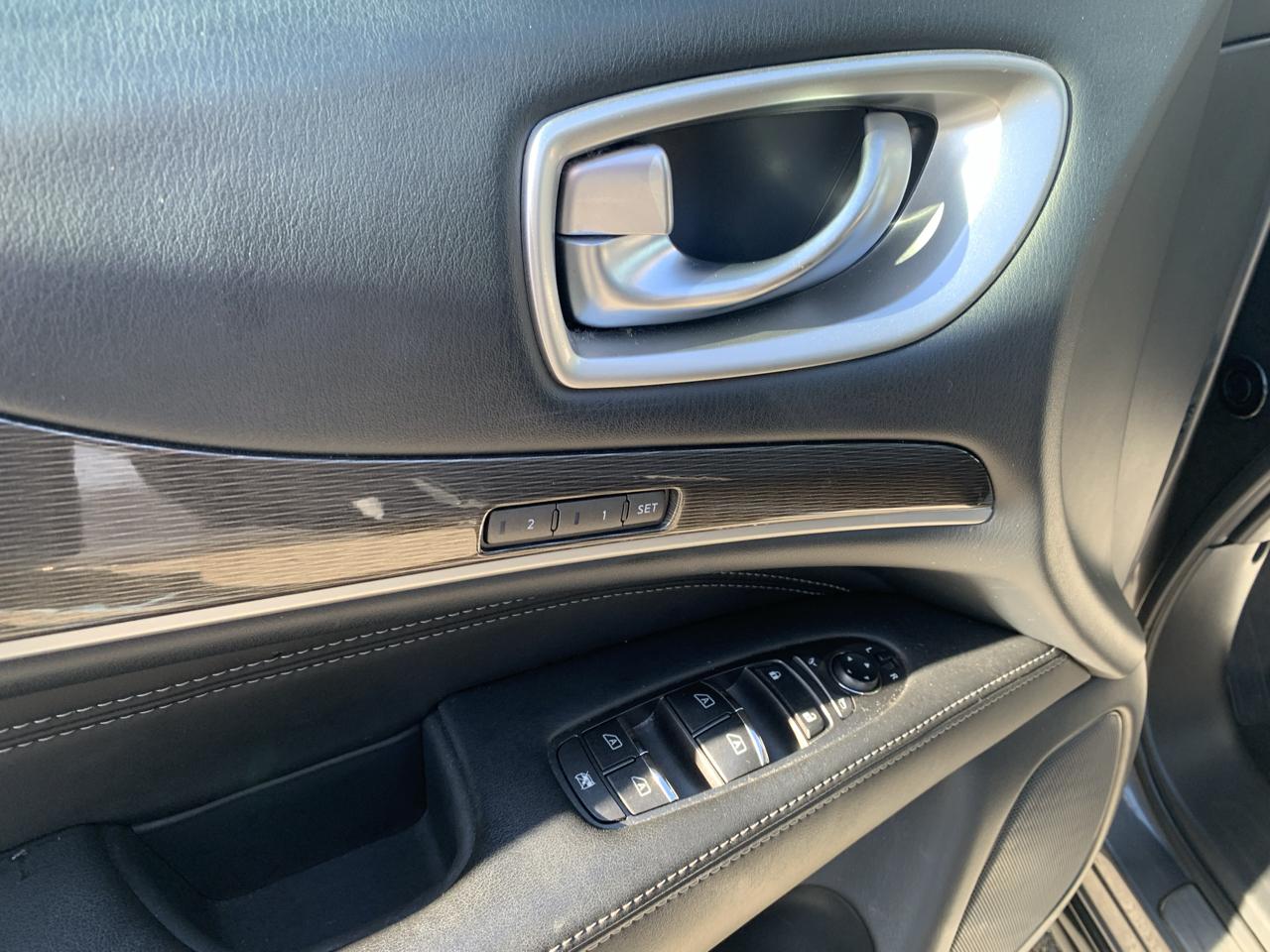 Infiniti QX60 LUXE AWD 2019