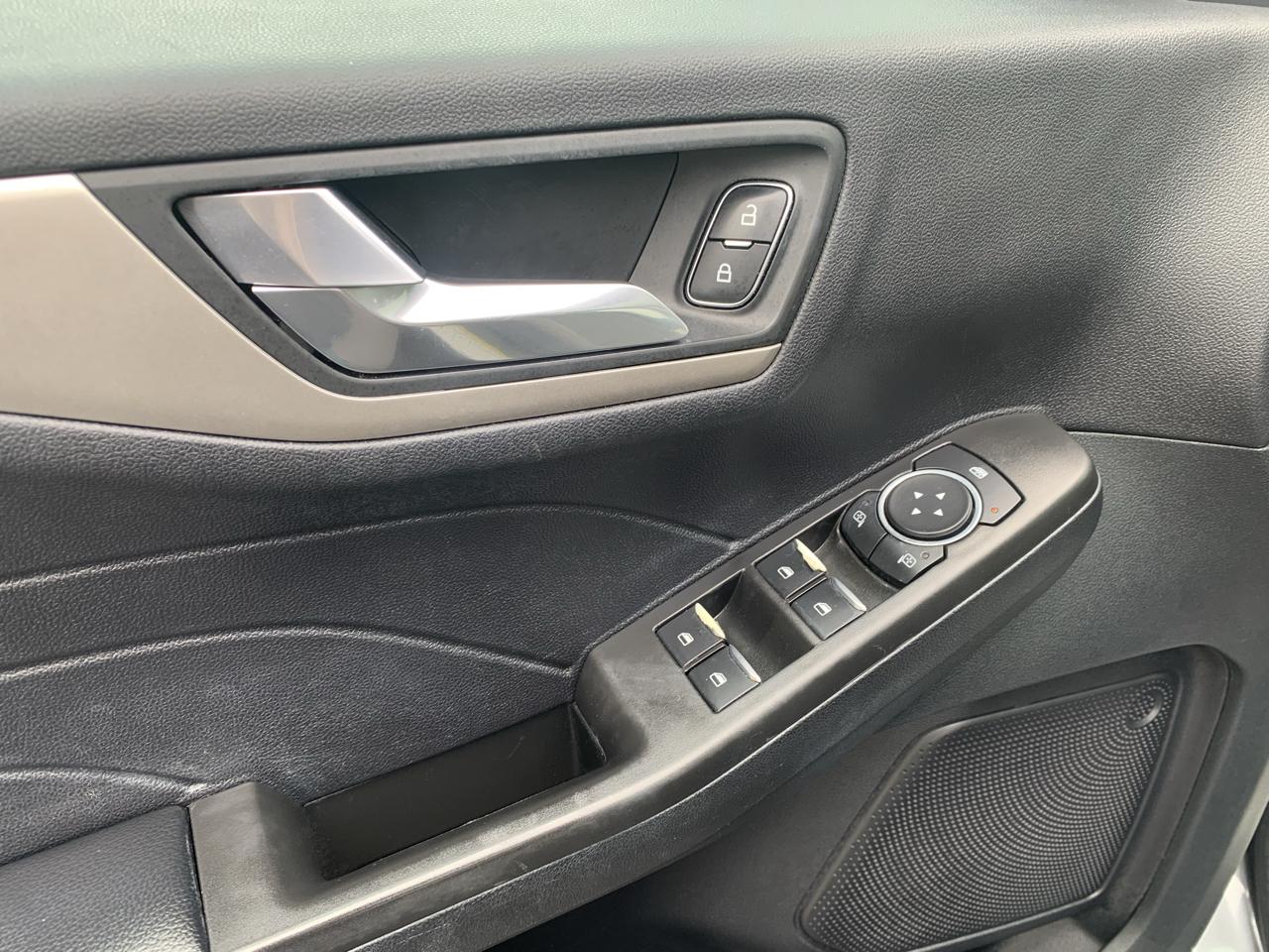 Ford Escape SE AWD 2021