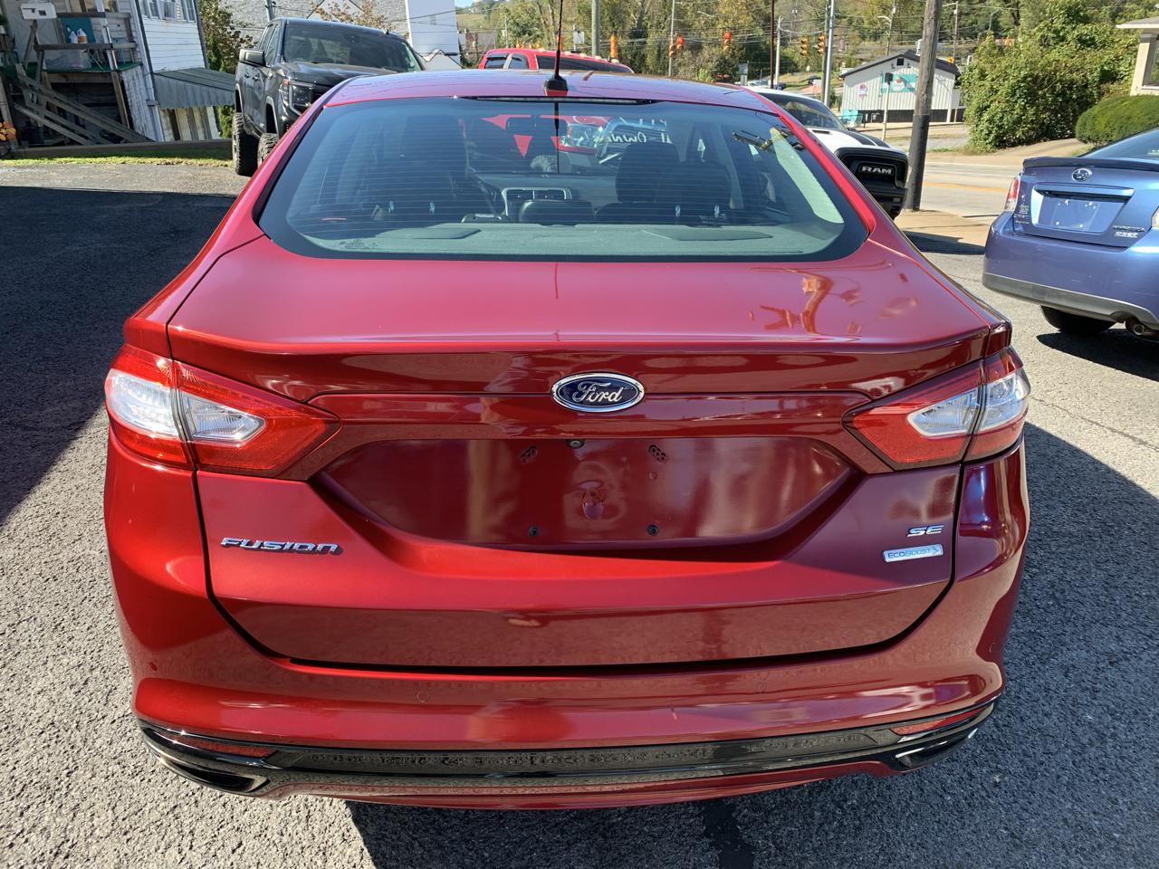 Ford Fusion SE 2016