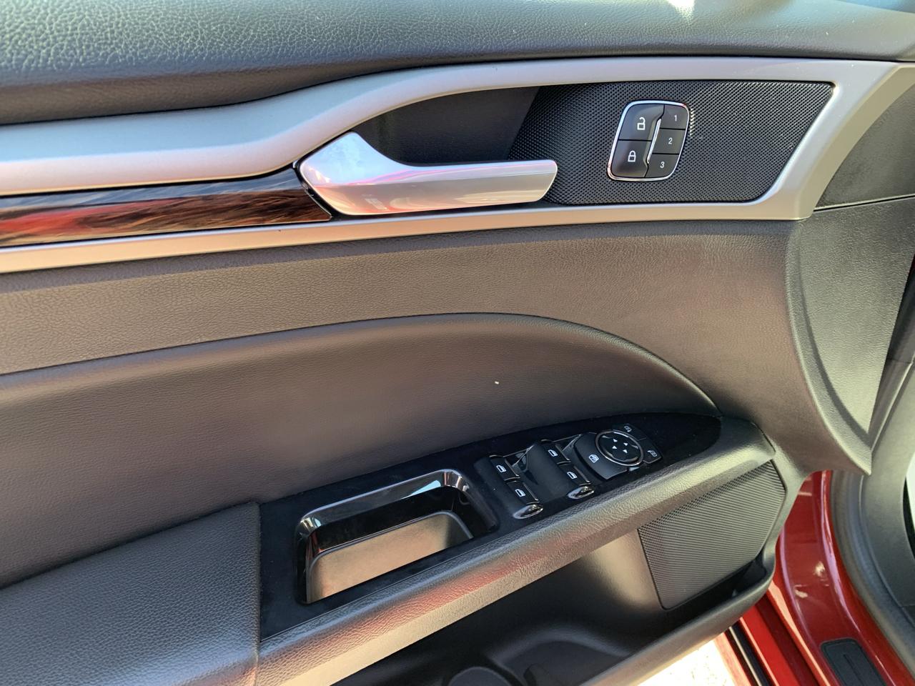 Ford Fusion SE 2016