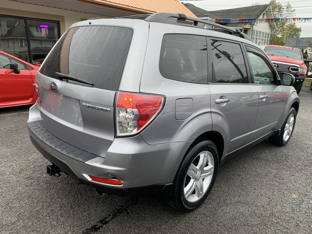 Subaru Forester 2.5X Limited 2010