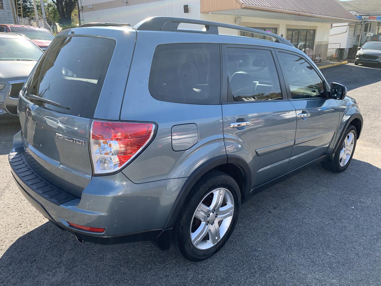Subaru Forester 2.5X Limited 2010