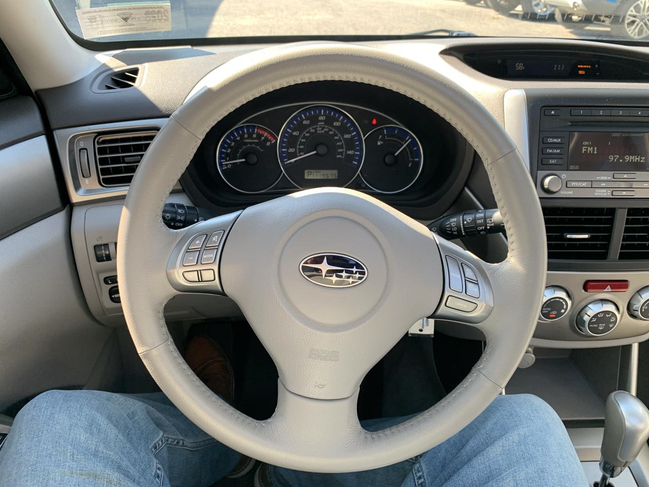 Subaru Forester 2.5X Limited 2010