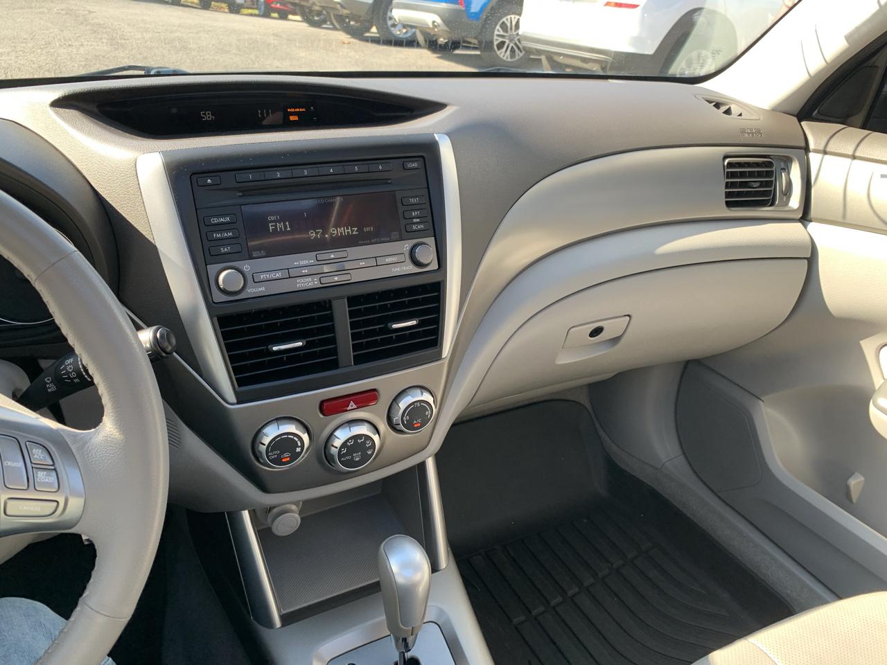 Subaru Forester 2.5X Limited 2010