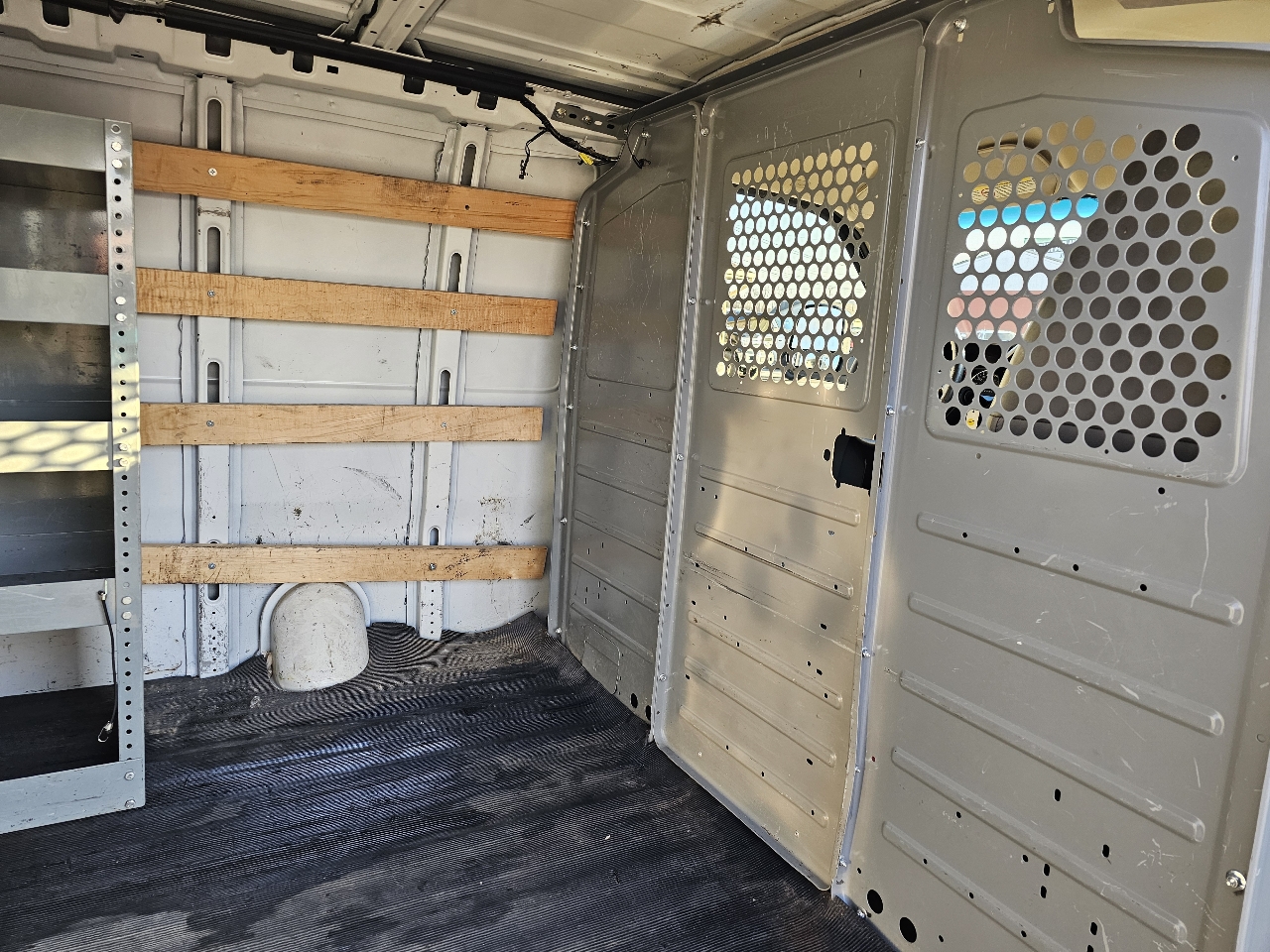 GMC Savana G2500 Cargo 2017