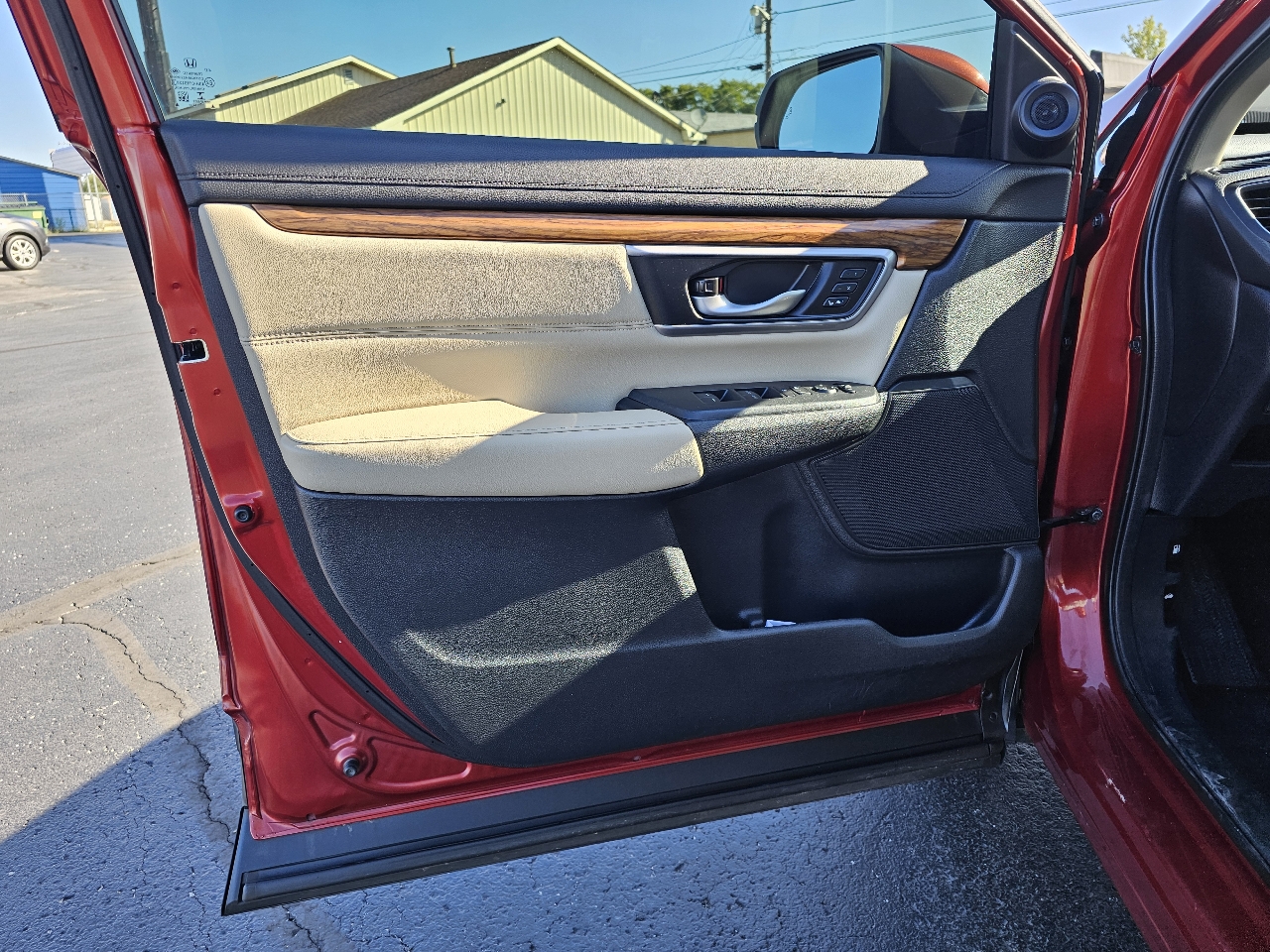2018 Honda CR-V Touring photo 4