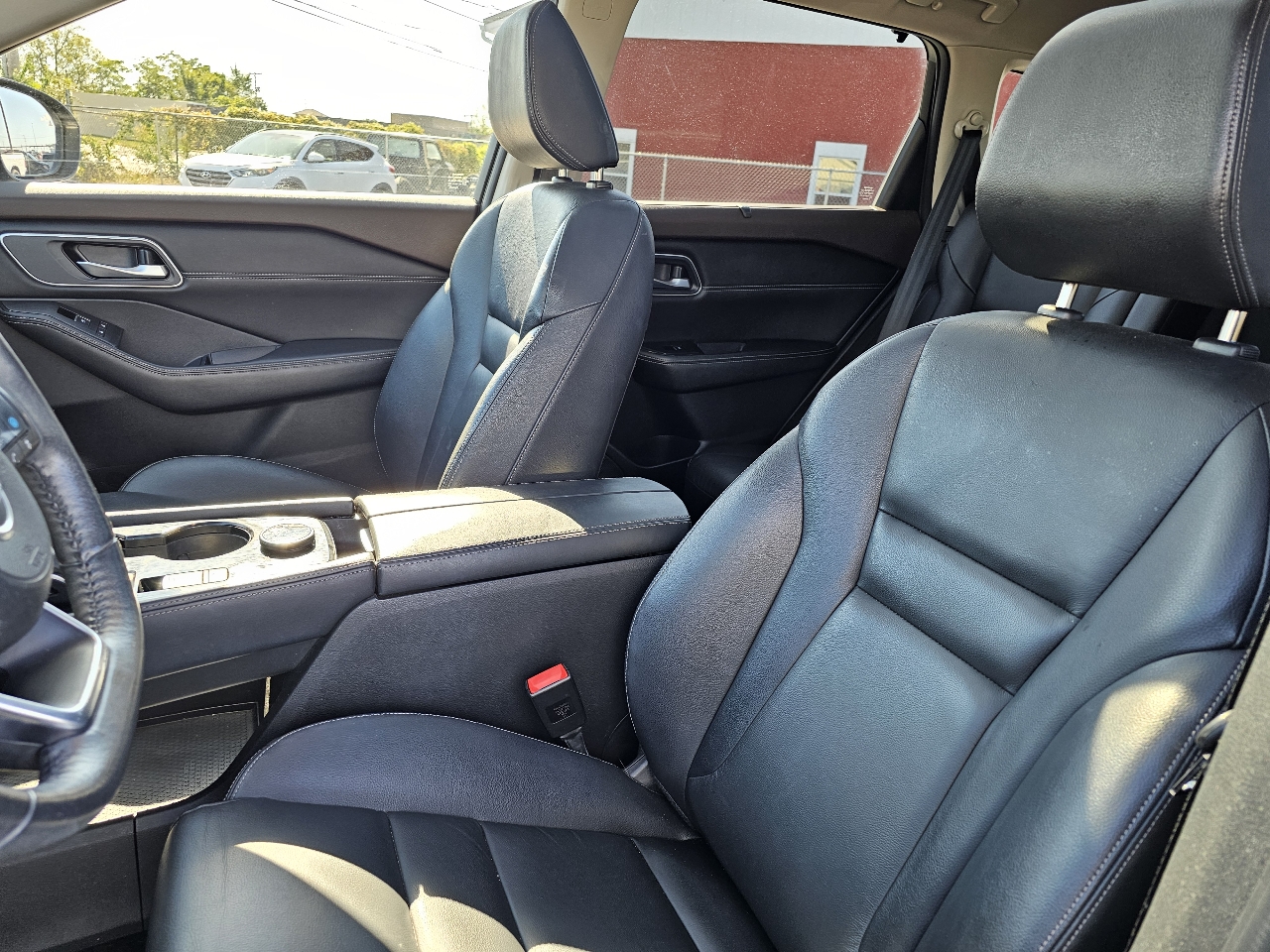 2021 Nissan Rogue SL photo 4