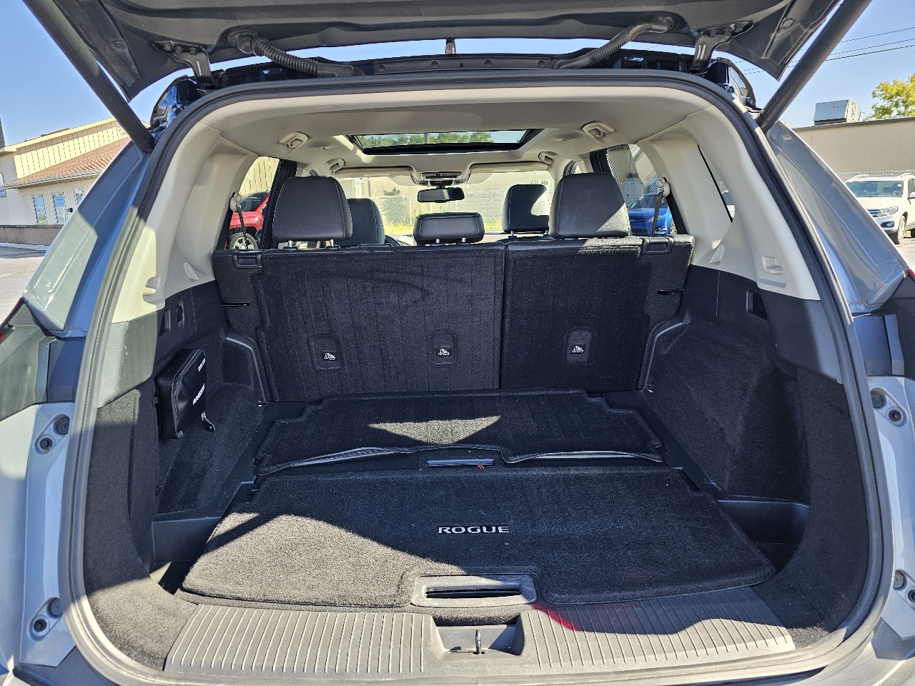 2021 Nissan Rogue SL photo 23
