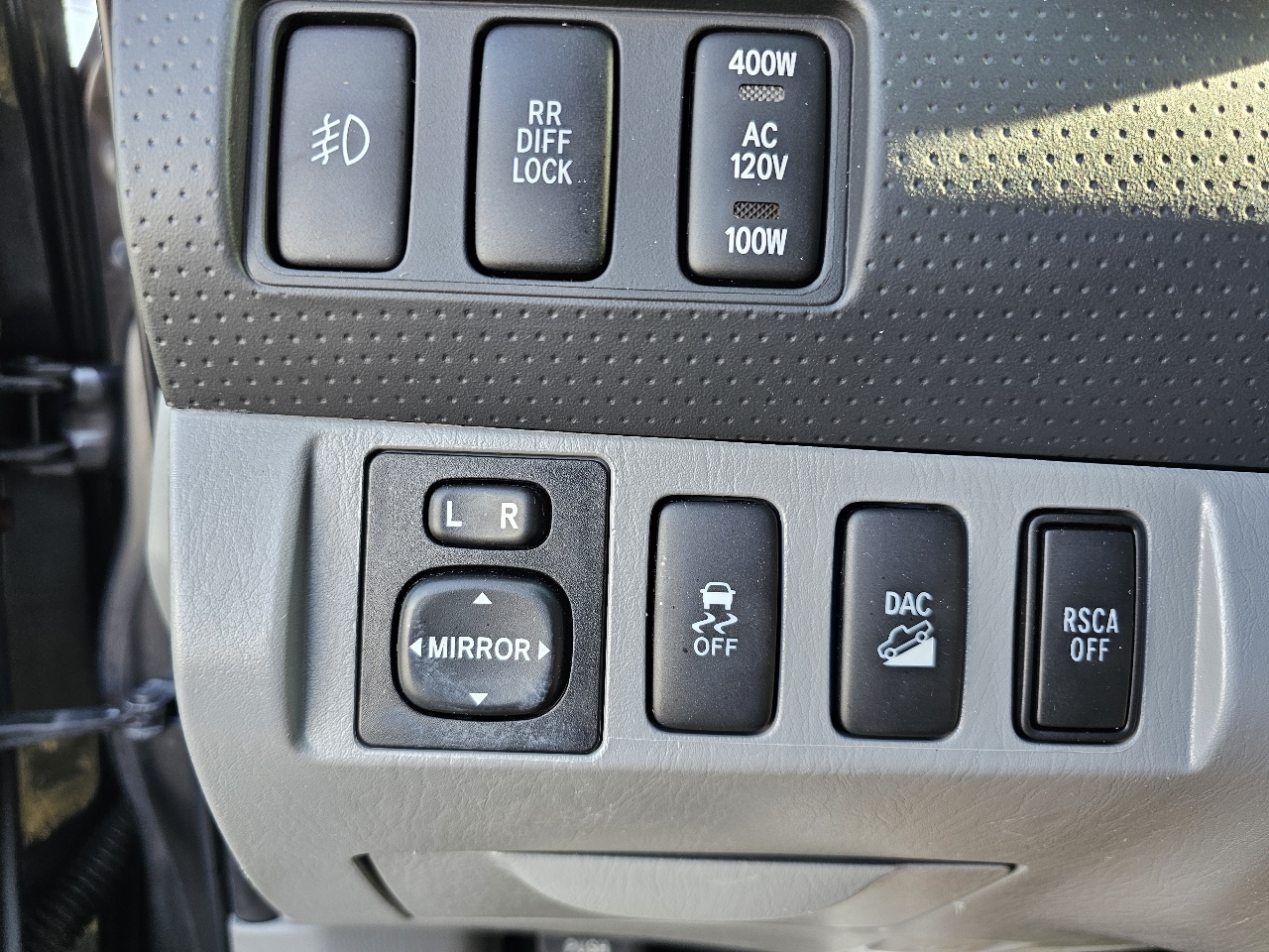 2013 Toyota Tacoma Double Cab V6 4x4 photo 19
