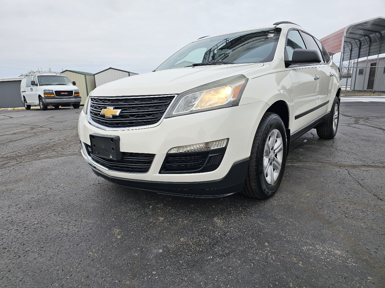 Chevrolet Traverse LS FWD w/PDC 2014