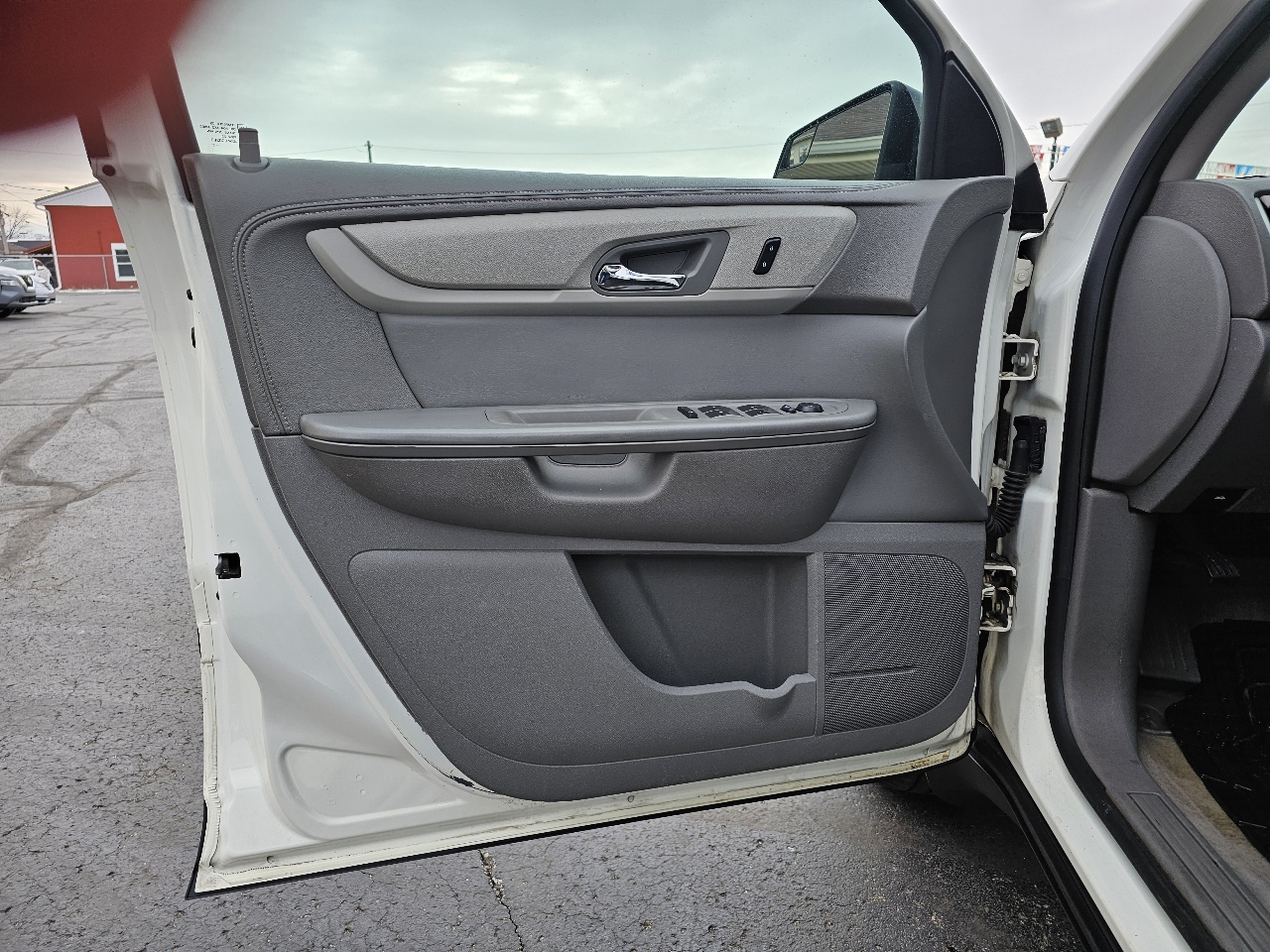 Chevrolet Traverse LS FWD w/PDC 2014