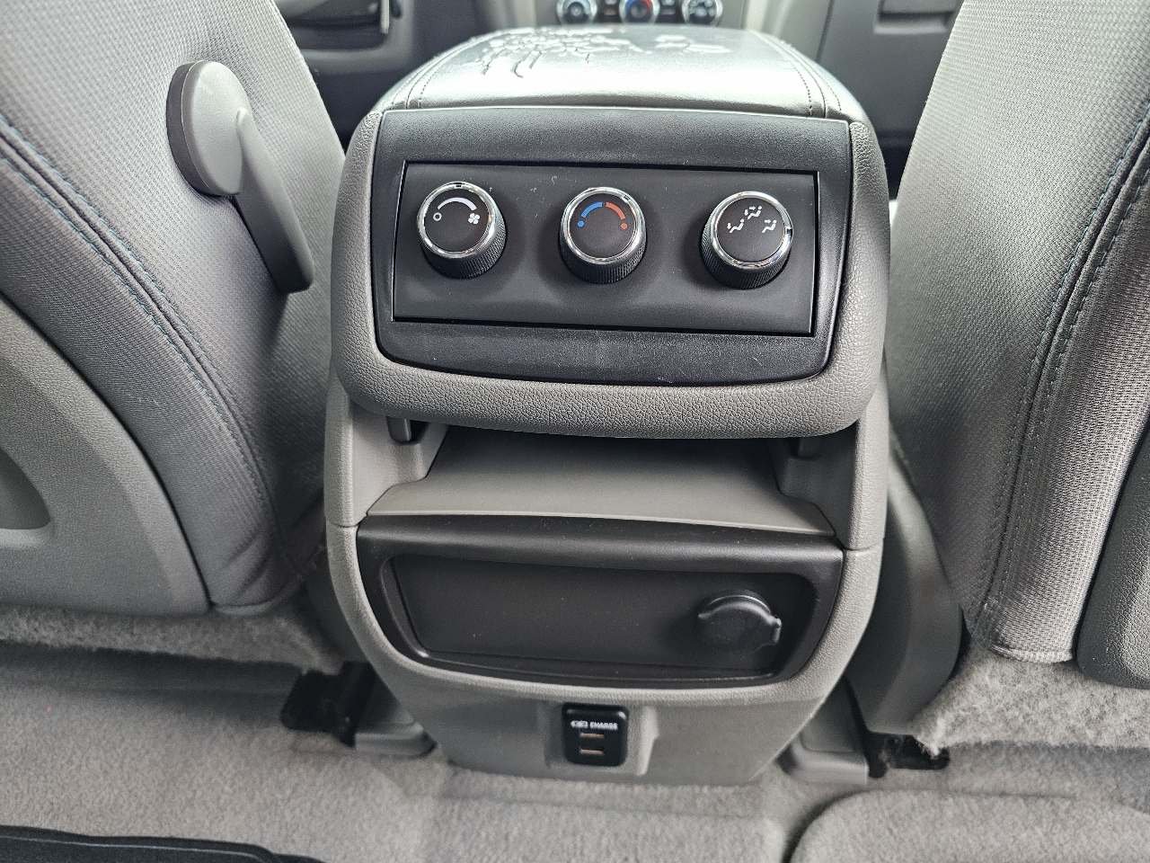 Chevrolet Traverse LS FWD w/PDC 2014