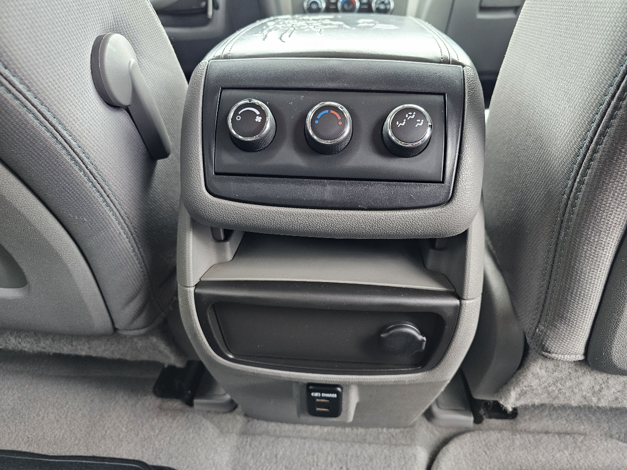 Chevrolet Traverse LS FWD w/PDC 2014