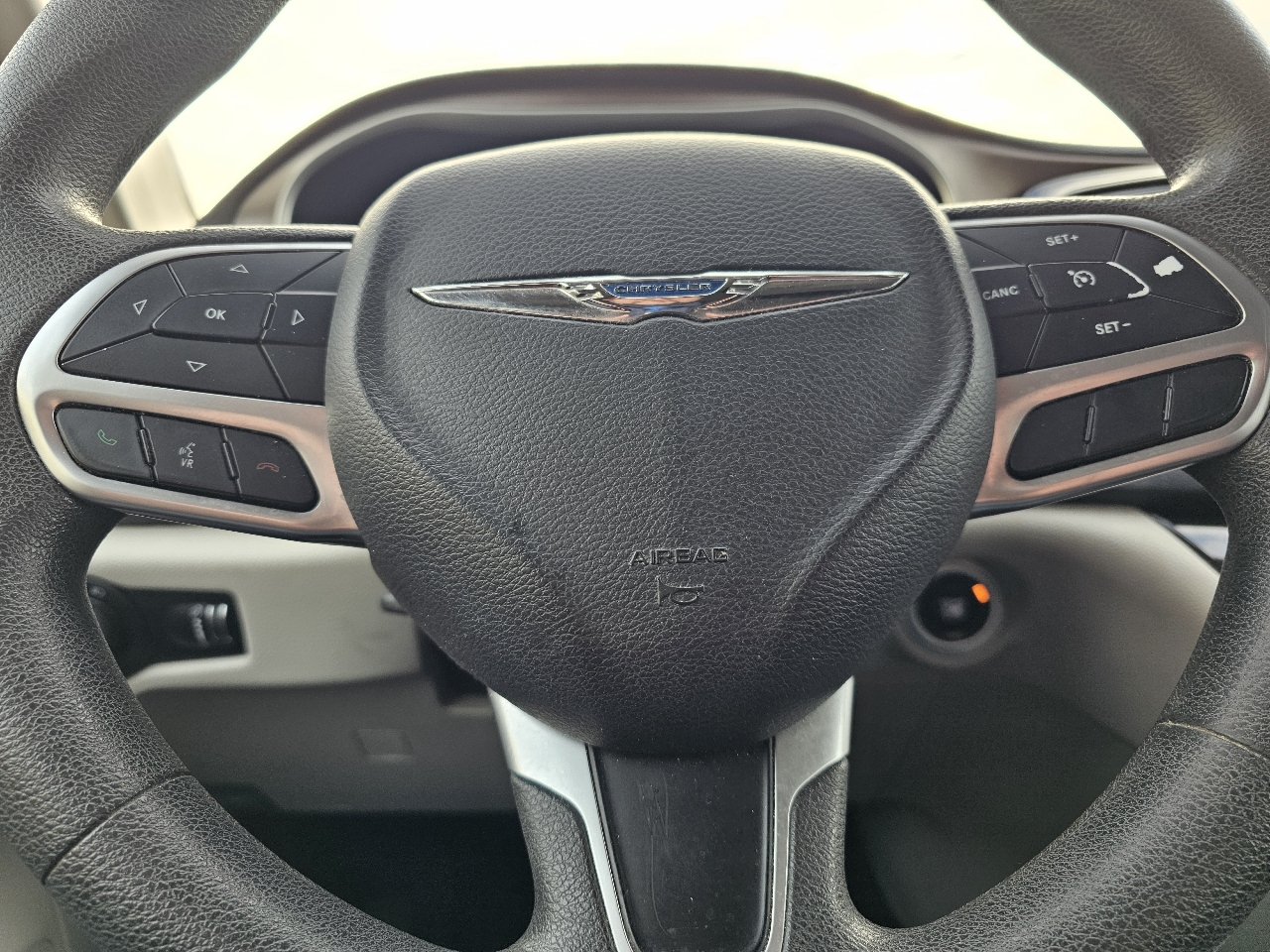 Chrysler Pacifica L 2018