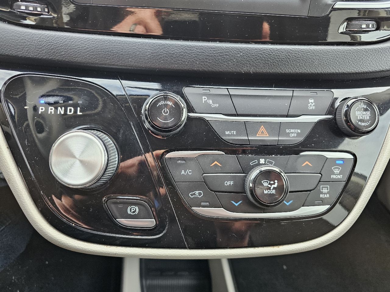 Chrysler Pacifica L 2018