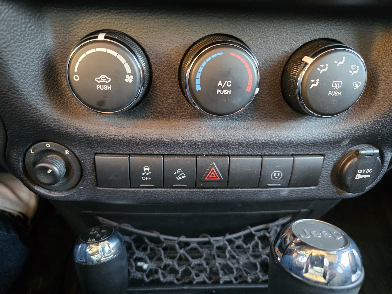 Jeep Wrangler Unlimited Sahara 4WD 2015