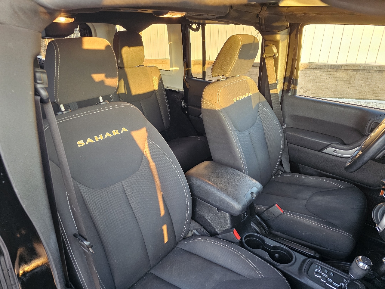 Jeep Wrangler Unlimited Sahara 4WD 2015