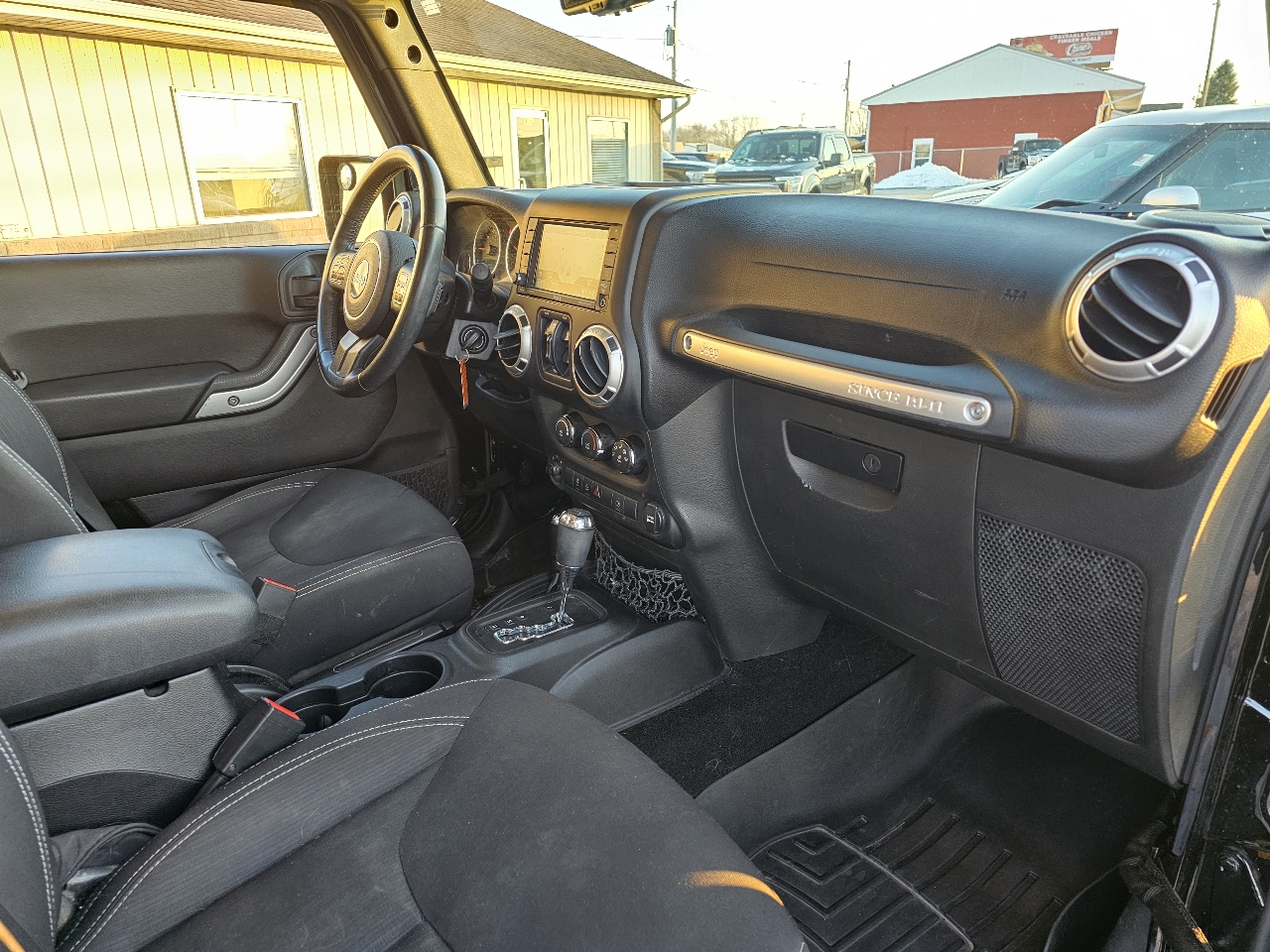 Jeep Wrangler Unlimited Sahara 4WD 2015