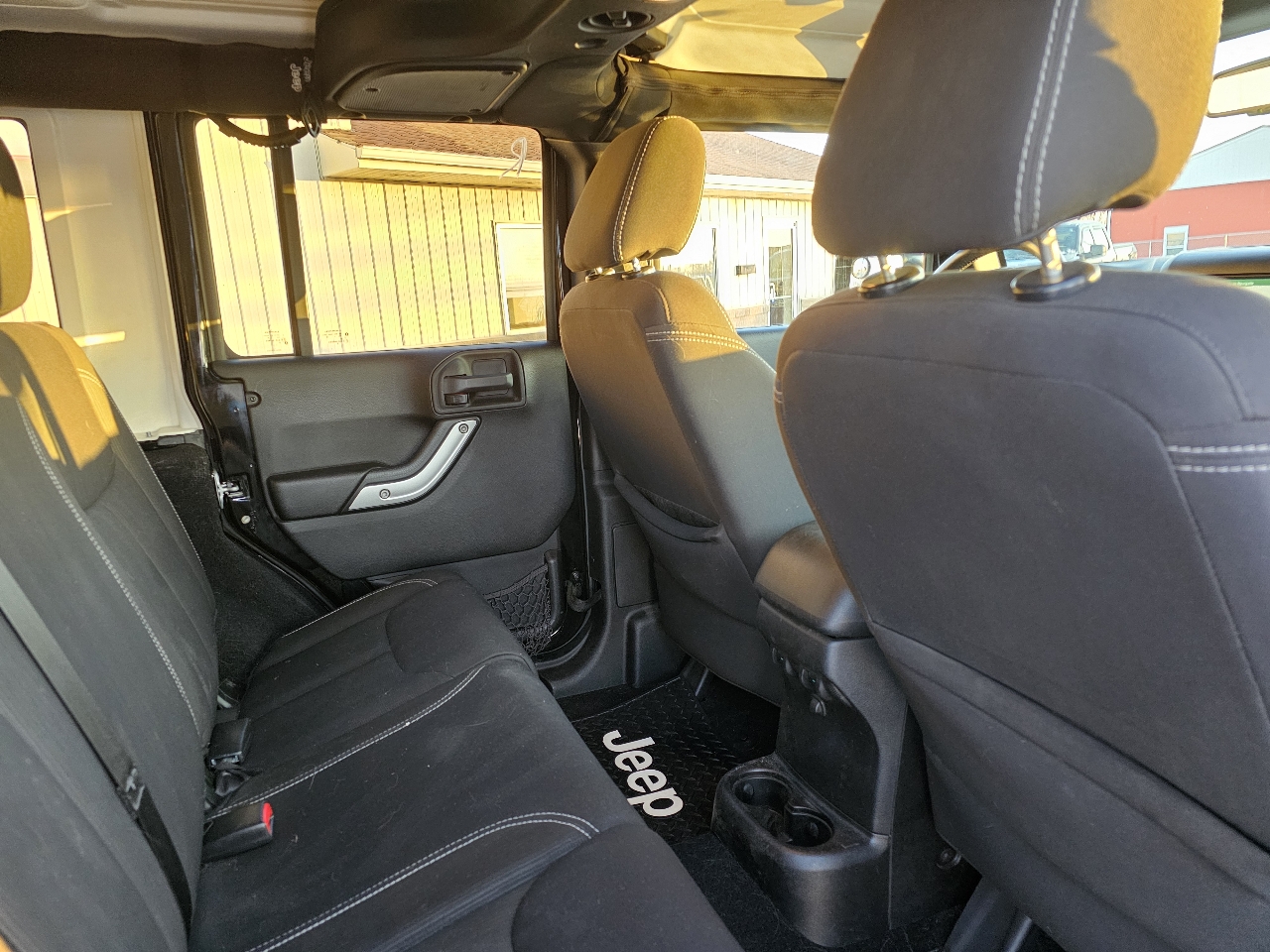 Jeep Wrangler Unlimited Sahara 4WD 2015