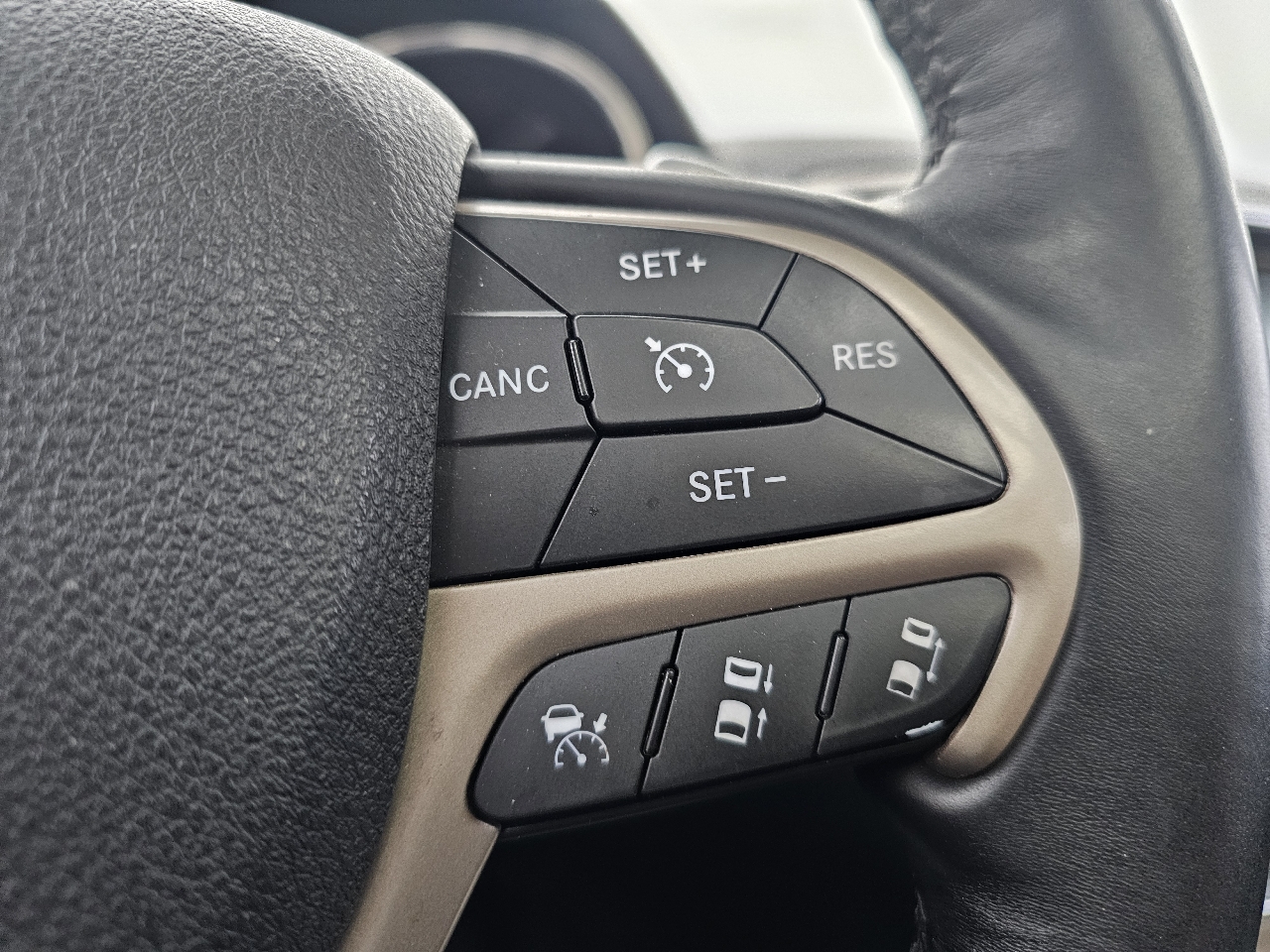 Jeep Grand Cherokee Summit 4WD 2015