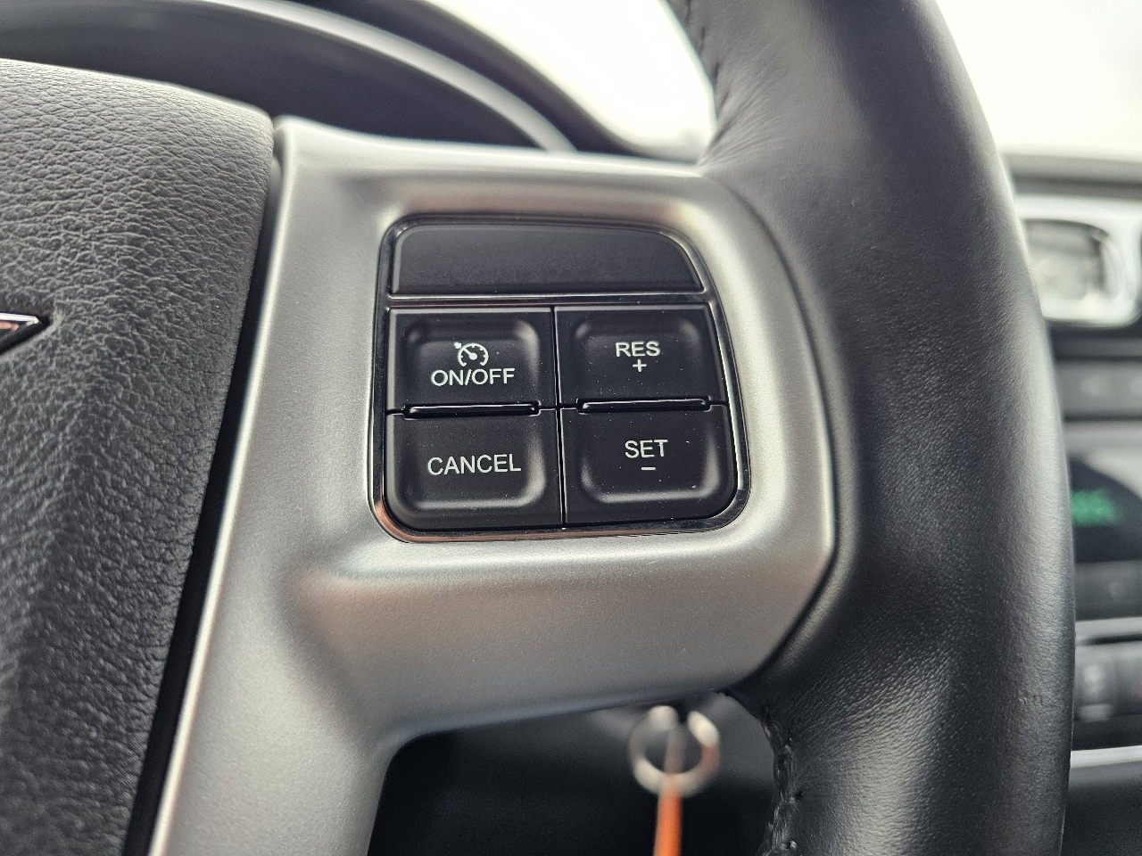 Chrysler 200 Touring 2013