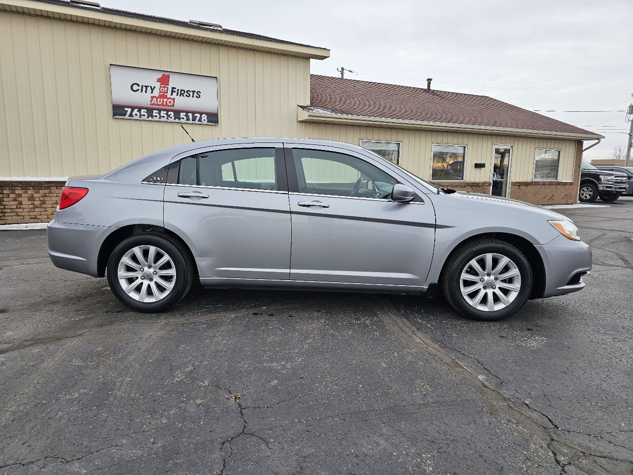 Chrysler 200 Touring 2013