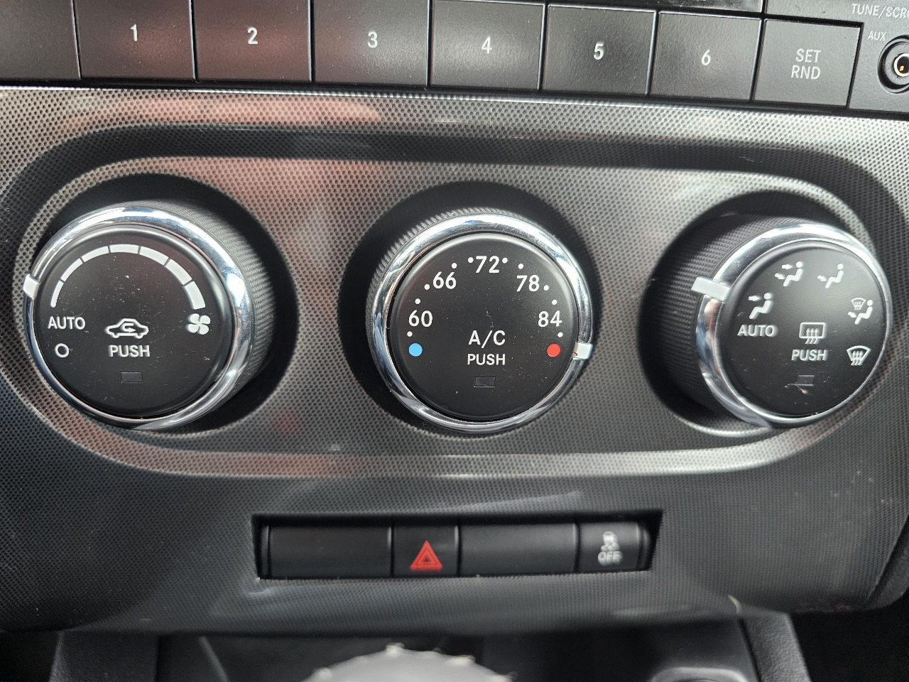 Dodge Challenger SXT 2013