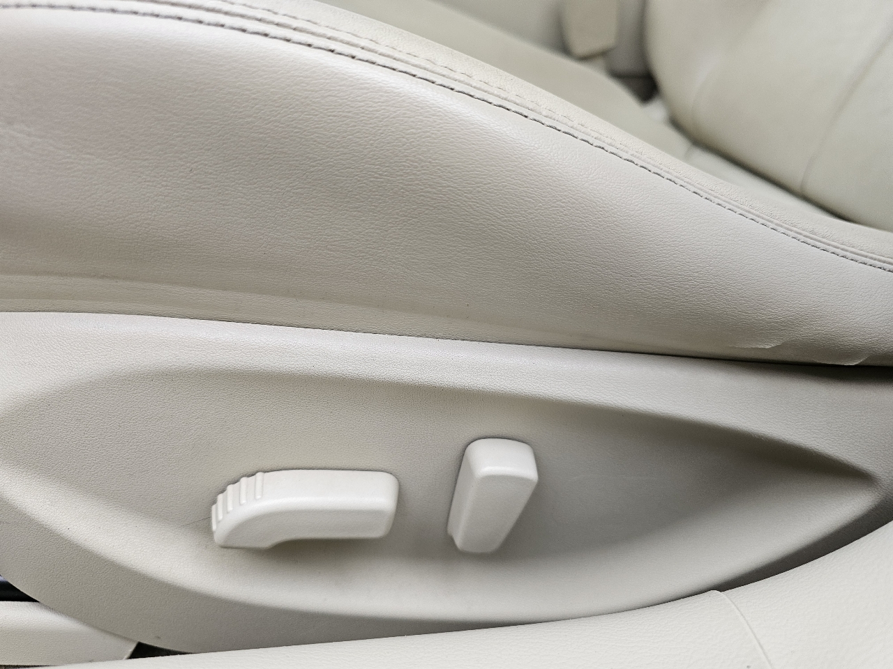 Infiniti Q50 Base AWD 2015