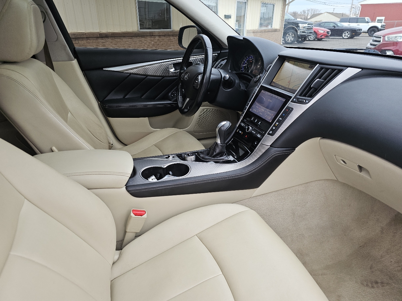 Infiniti Q50 Base AWD 2015