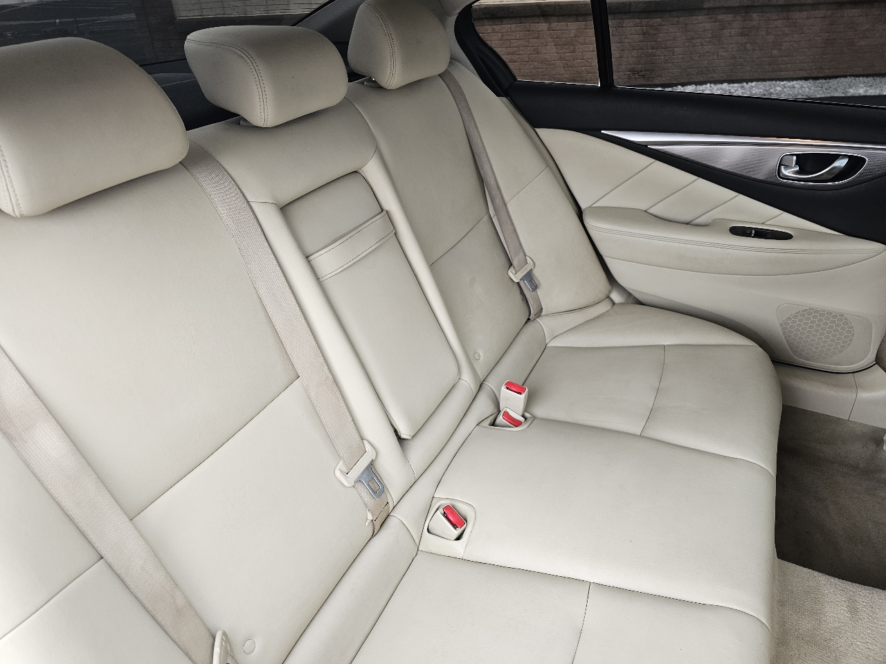 Infiniti Q50 Base AWD 2015