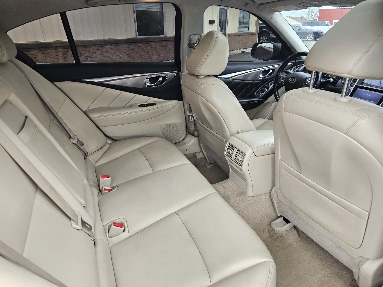 Infiniti Q50 Base AWD 2015