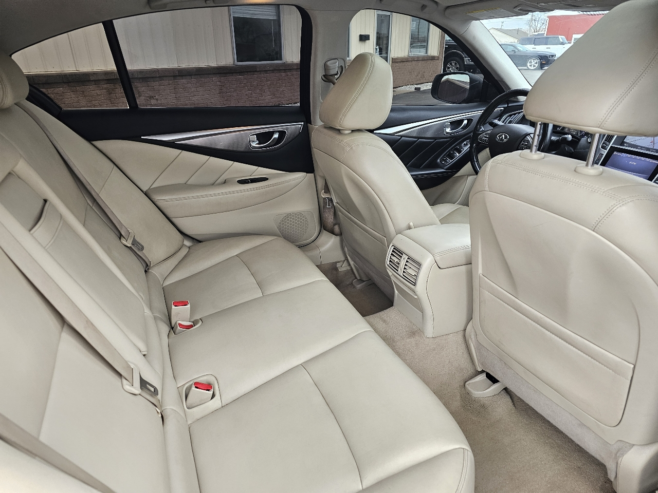 Infiniti Q50 Base AWD 2015