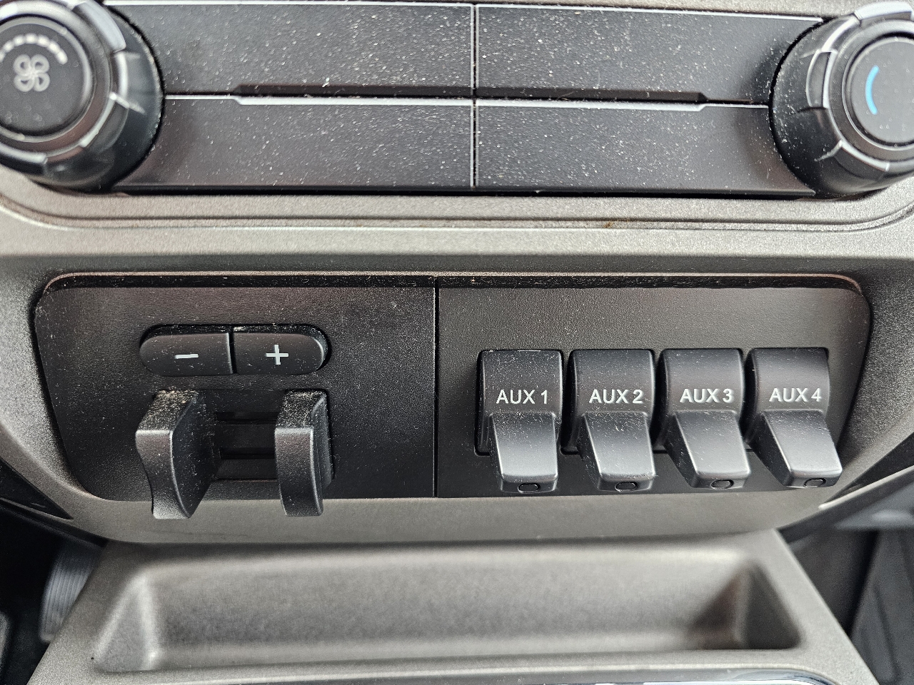 Ford F-250 SD King Ranch Crew Cab 4WD 2016