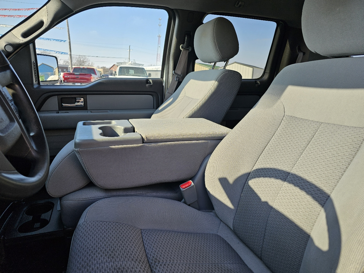 Ford F-150 XL SuperCrew 5.5-ft. Bed 4WD 2014