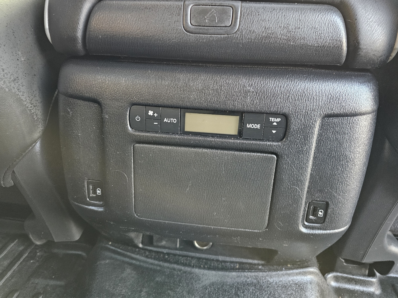 Infiniti QX80 LUXE 2022