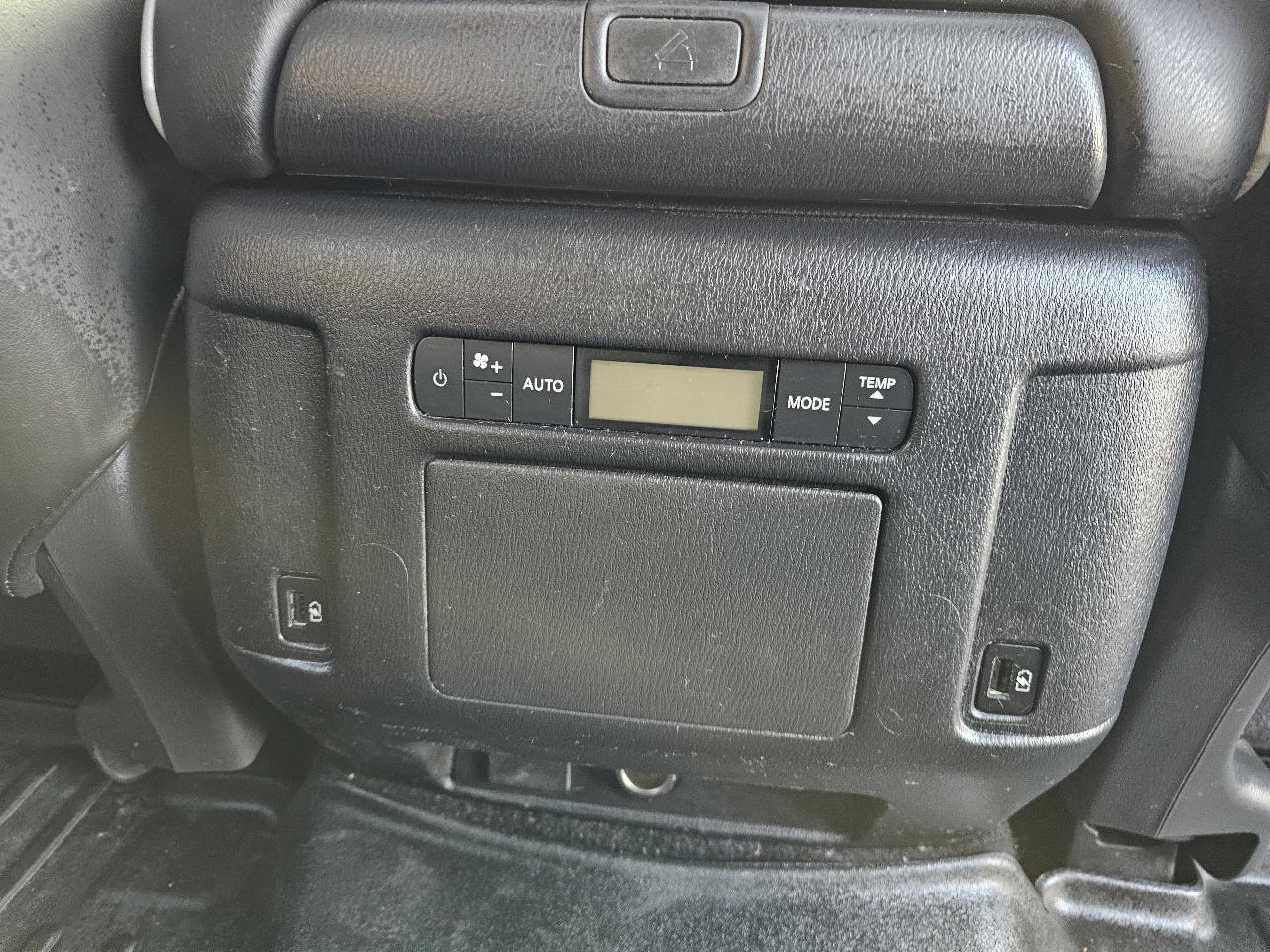 Infiniti QX80 LUXE 2022