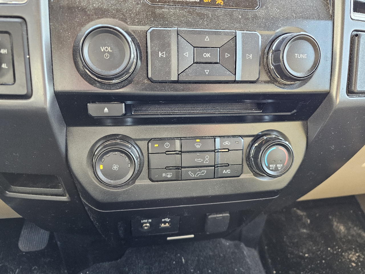 Ford F-150 XLT 4WD SuperCrew 5.5' Box 2015