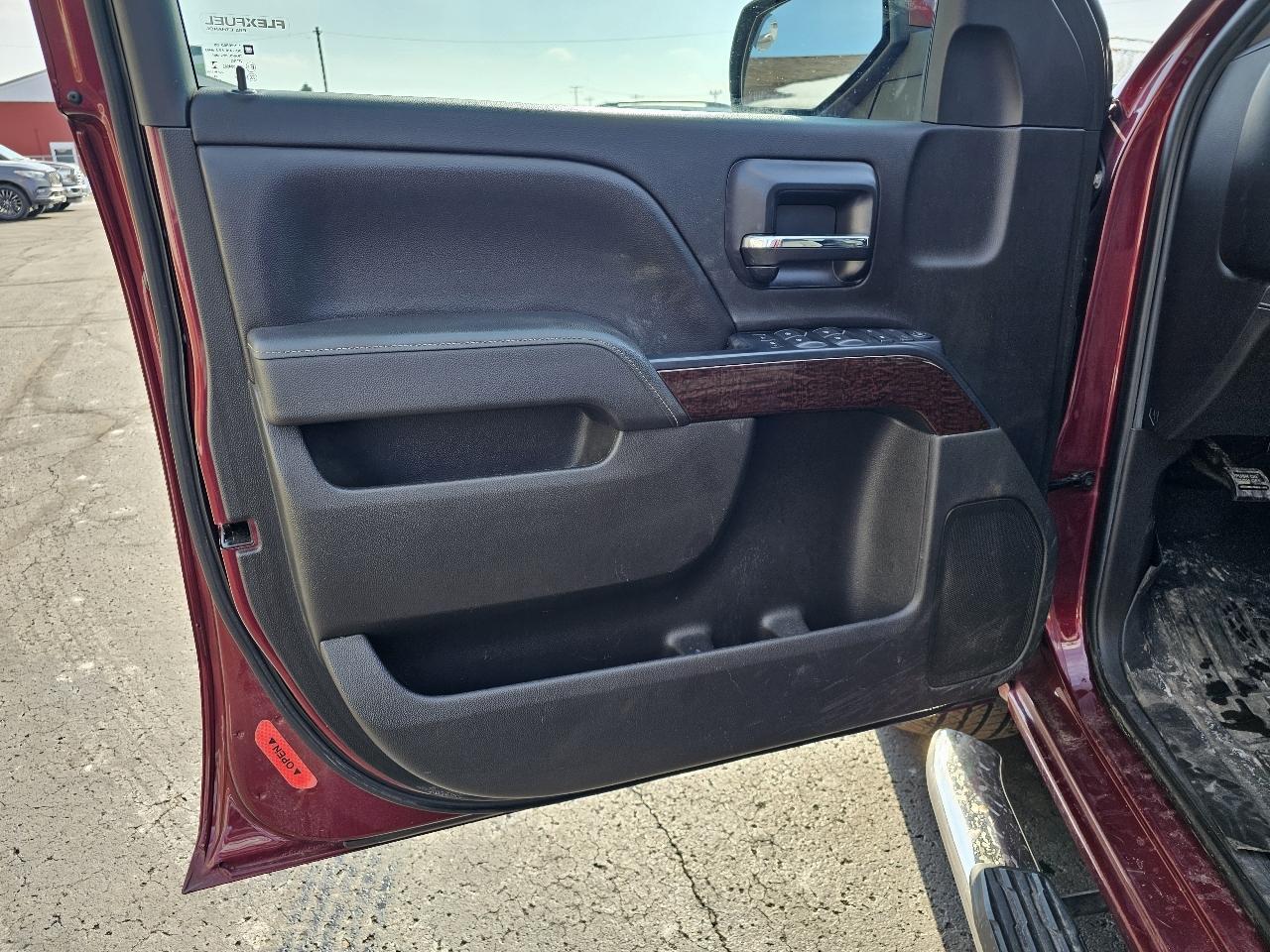 GMC Sierra 1500 SLE Crew Cab 4WD 2014