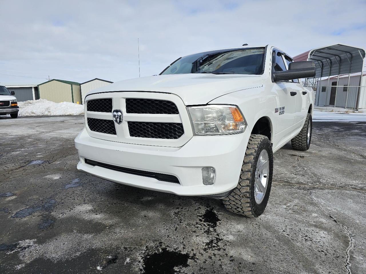 RAM 1500 Tradesman Crew Cab SWB 4WD 2017