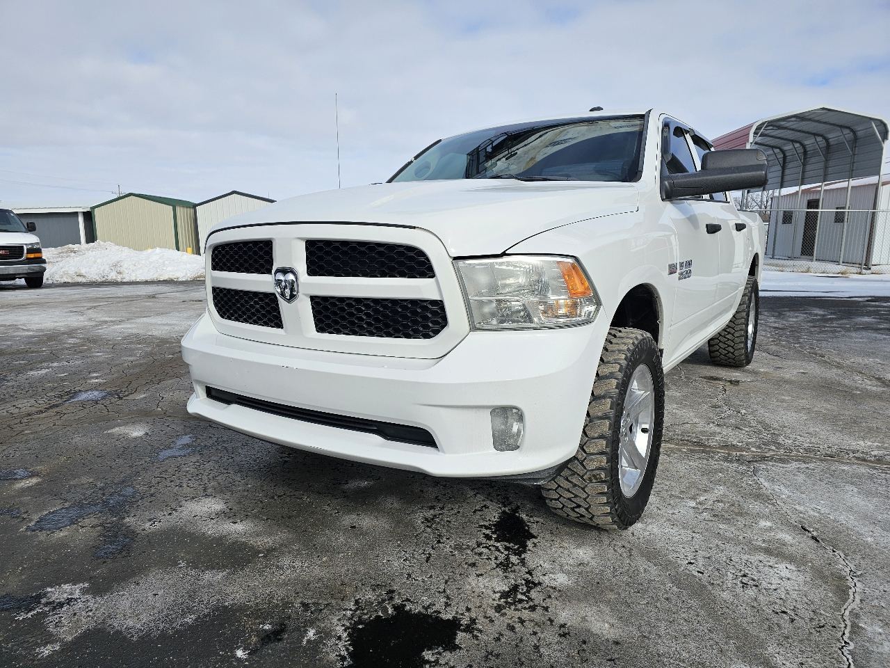 RAM 1500 Tradesman Crew Cab SWB 4WD 2017