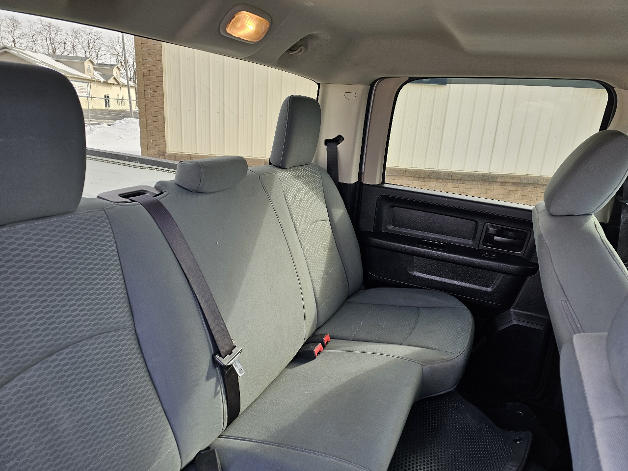 RAM 1500 Tradesman Crew Cab SWB 4WD 2017