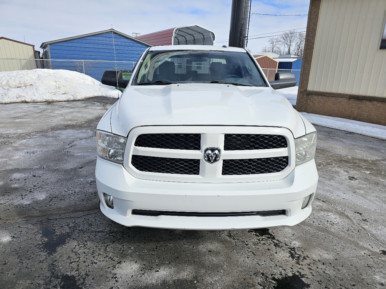 RAM 1500 Tradesman Crew Cab SWB 4WD 2017