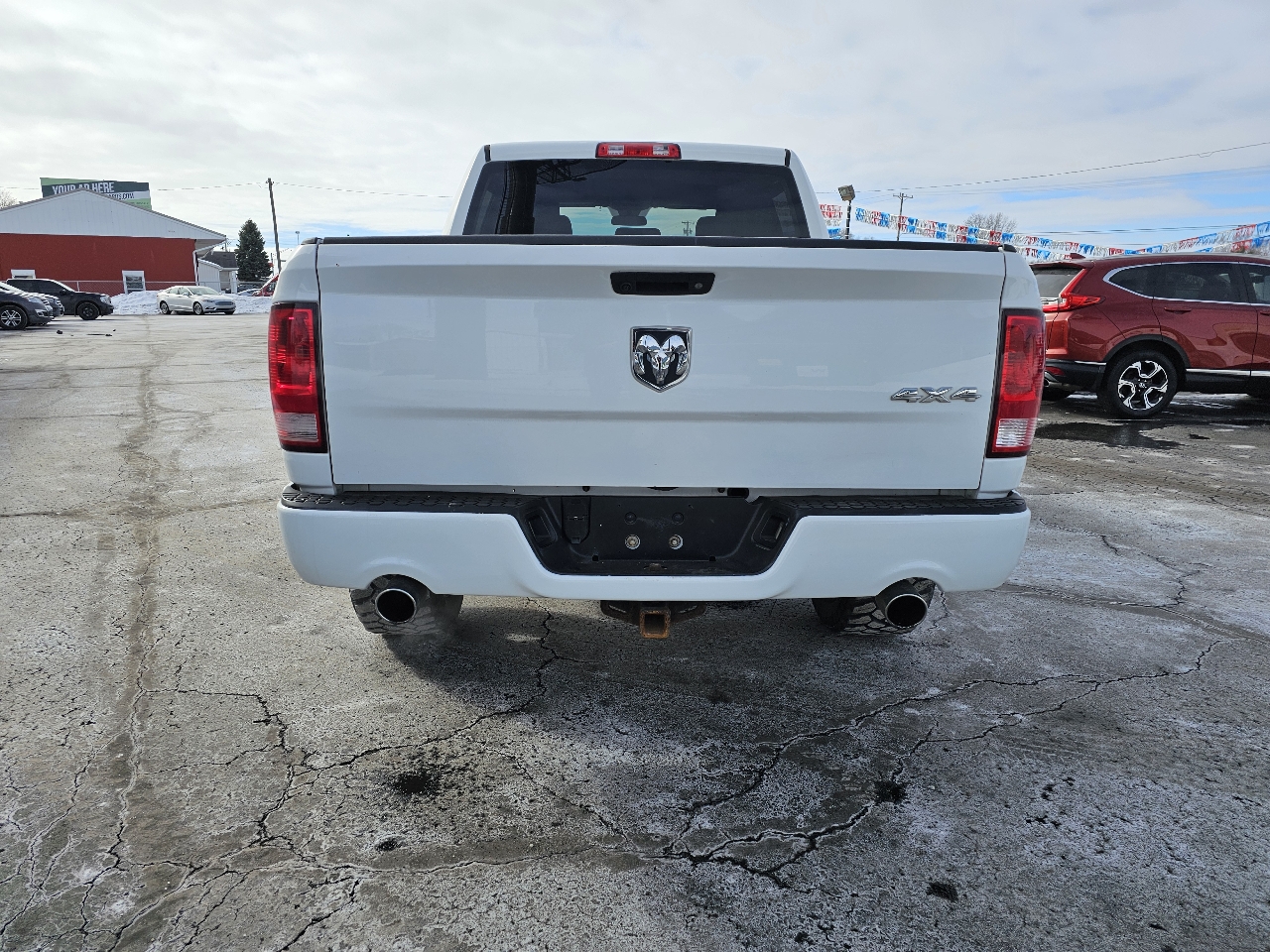 RAM 1500 Tradesman Crew Cab SWB 4WD 2017