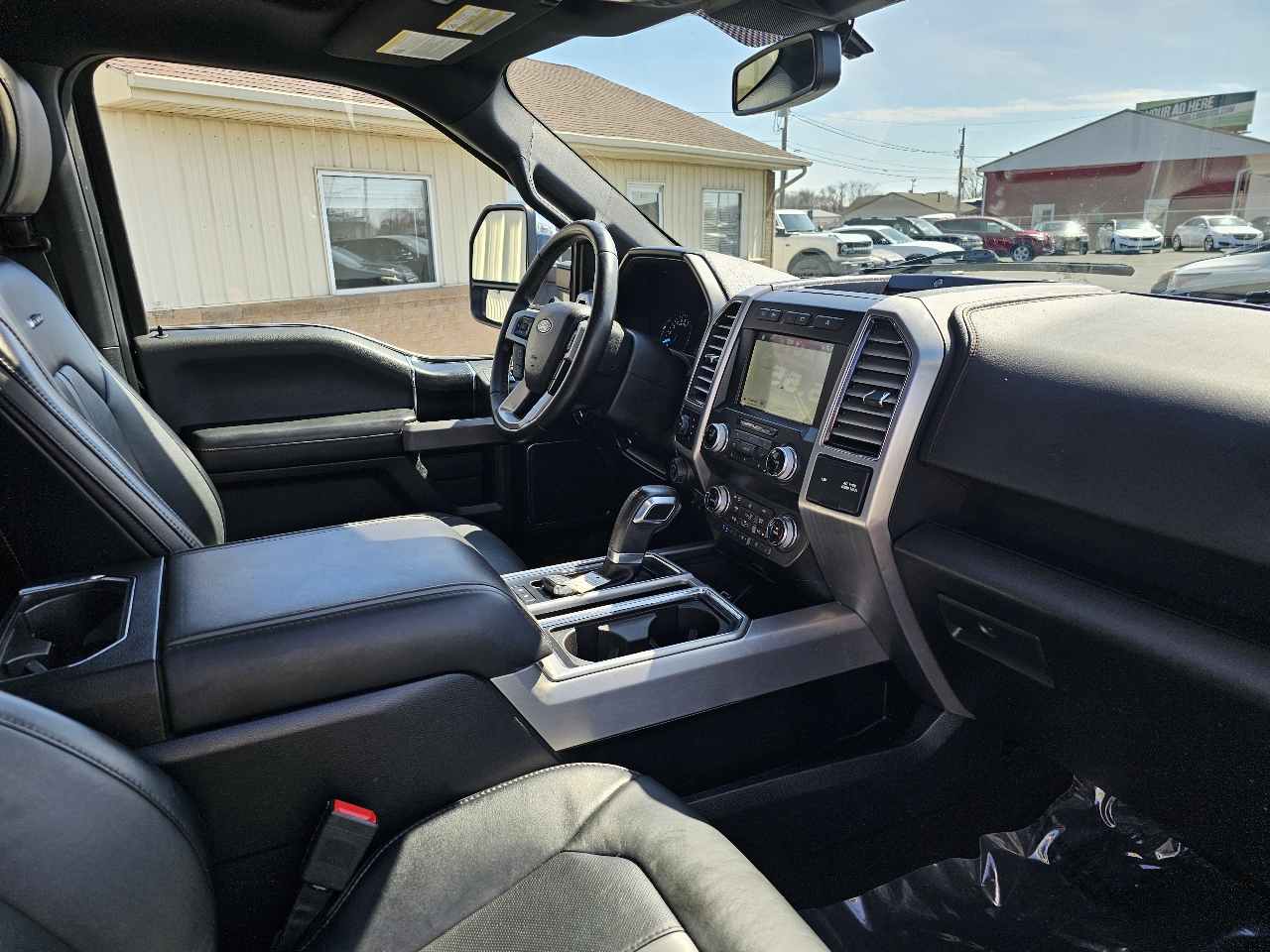 Ford F-150 4WD SuperCrew 157" Platinum 2019