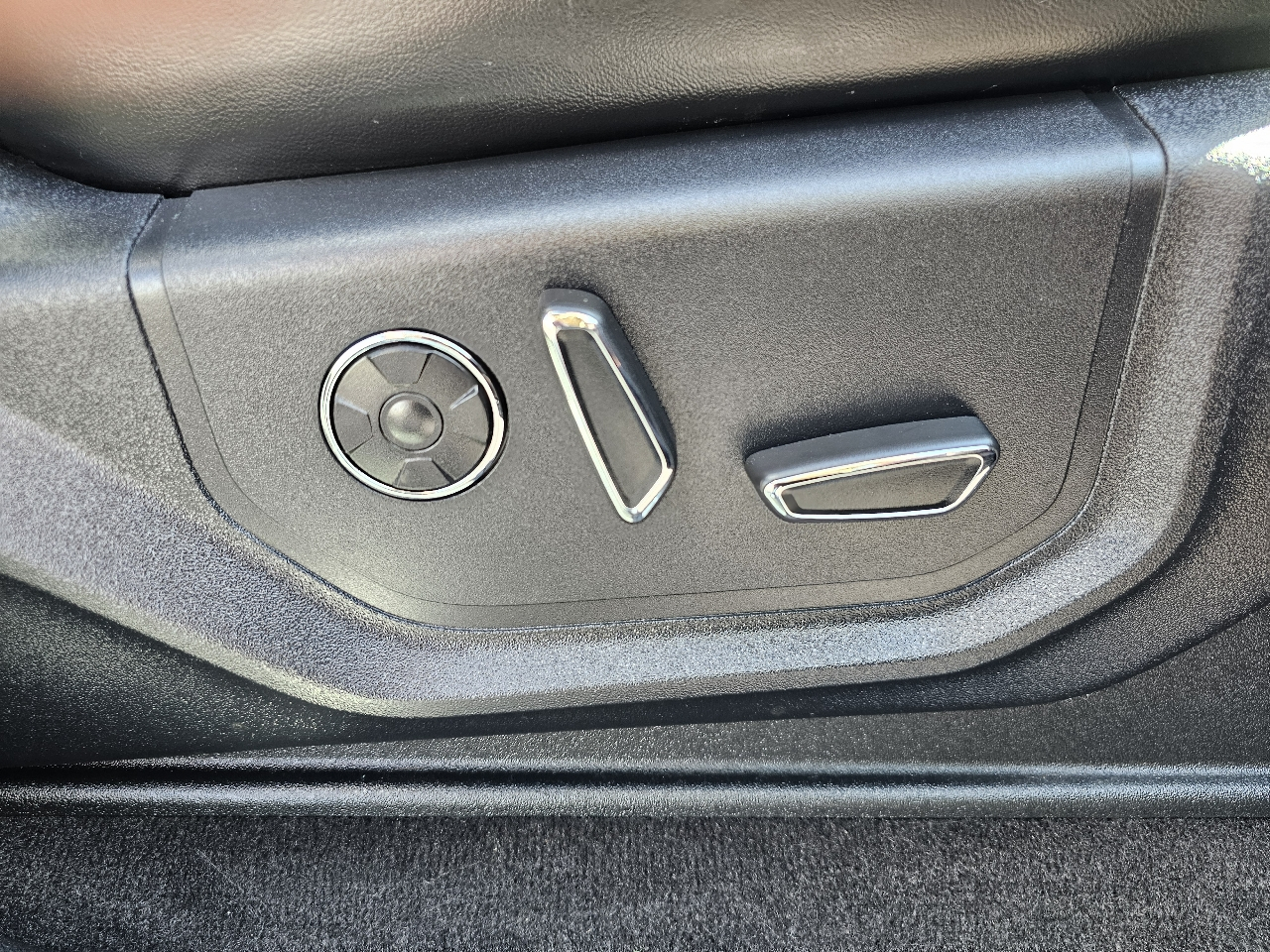 Ford F-150 4WD SuperCrew 157" Platinum 2019