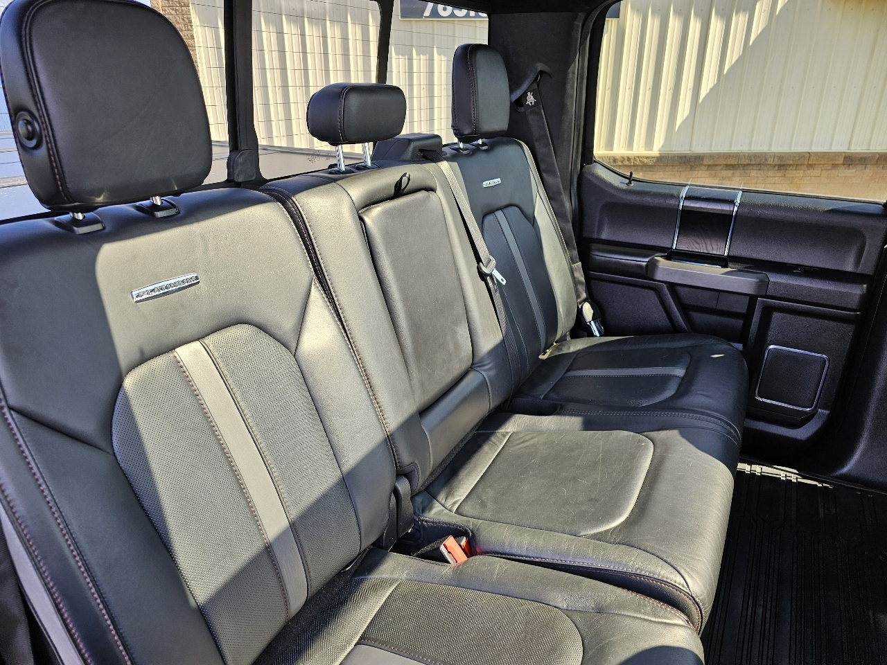 Ford F-150 4WD SuperCrew 157" Platinum 2019