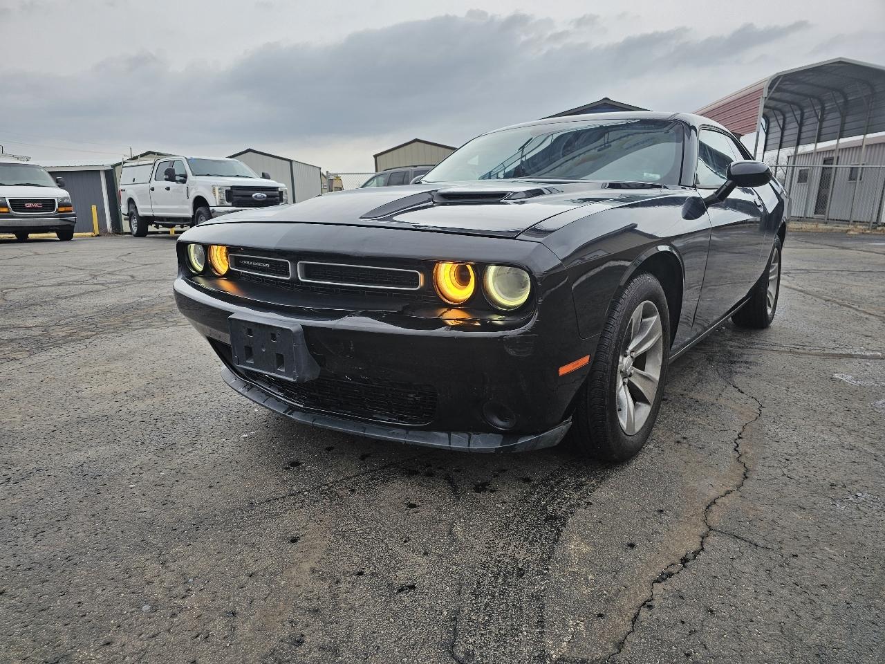 Dodge Challenger 2dr Cpe SXT 2016