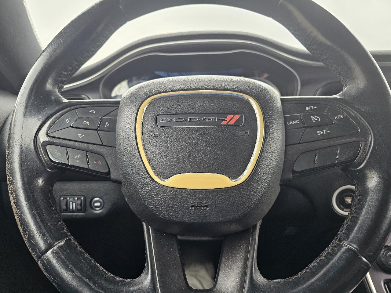 Dodge Challenger 2dr Cpe SXT 2016