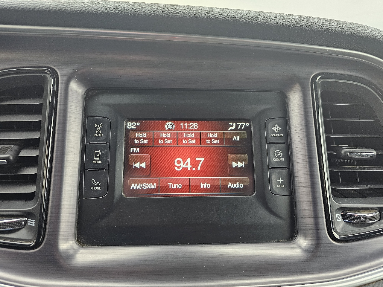 Dodge Challenger 2dr Cpe SXT 2016